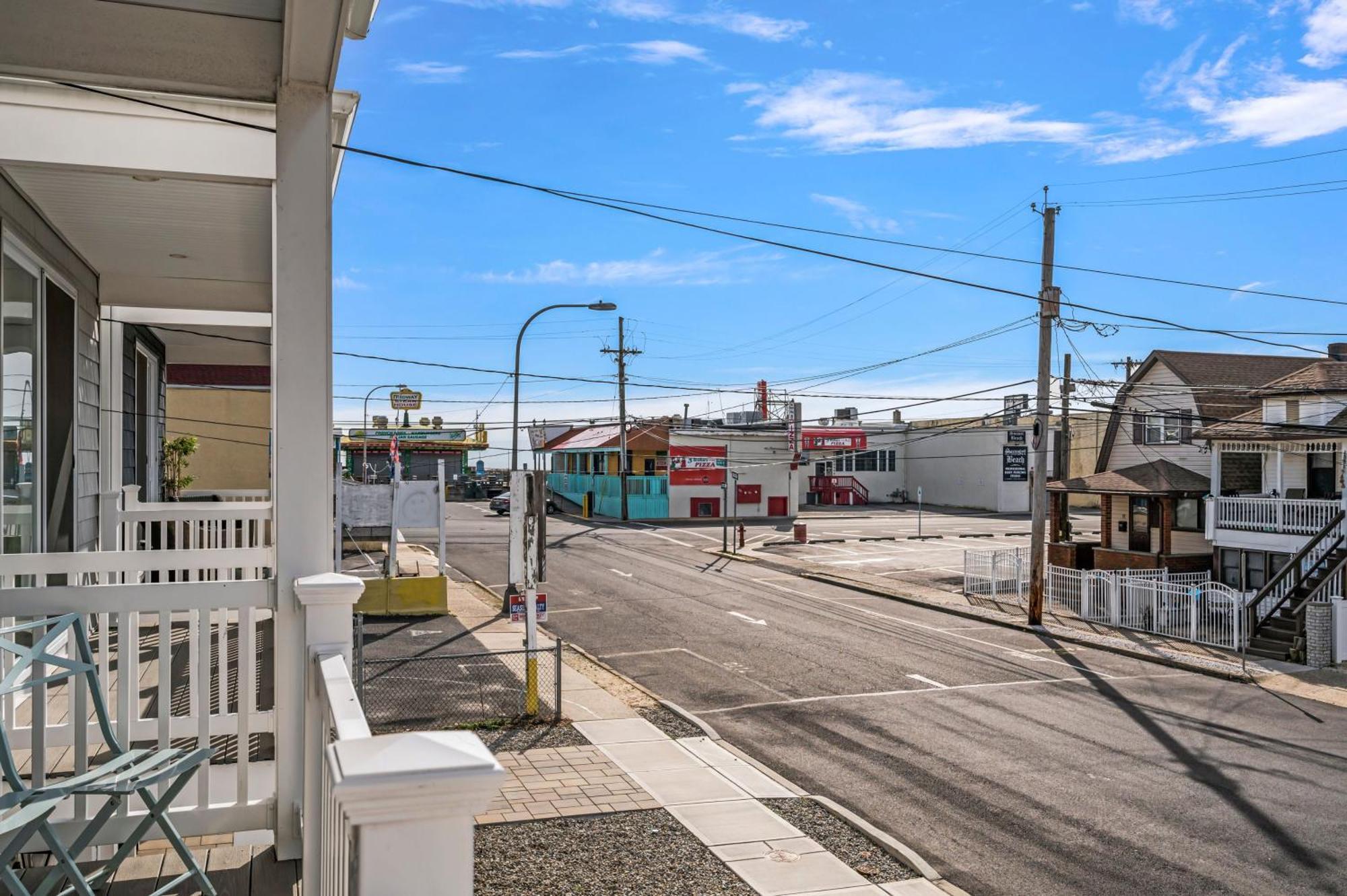 Beach House Steps Away From The Boardwalk And Beach With Ocean Views In Seaside Heights! Vila Exterior foto